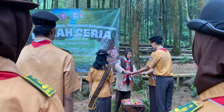 Kemah Ceria Pramuka Smatarda Sarat Makna & Kebersamaan, Semangat Tak Terpadamkan di Tengah Hujan