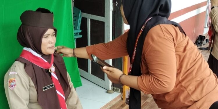 Langkah Awal Menuju Kesempurnaan: Pramuka SD Inpres 4/82 Bulu Ulaweng Lakukan Perekaman KTA Pramuka Nasional