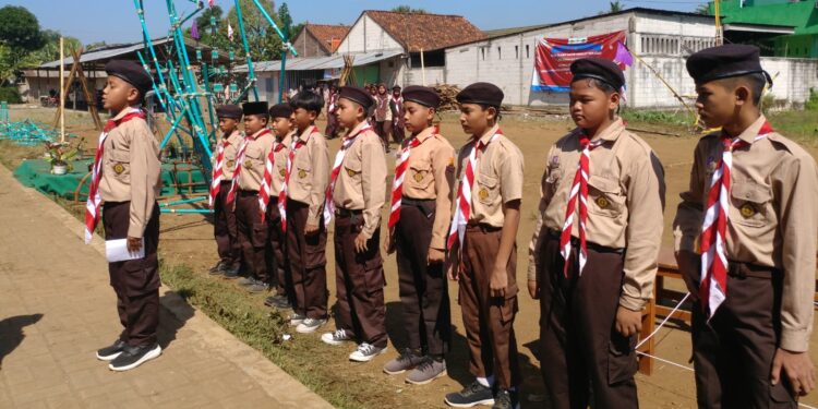 Sukses Gelar Perjumsab & Pelantikan Rakit, MTs Minhajut Tholabah Tunjukkan Semangat Pembinaan Generasi Muda