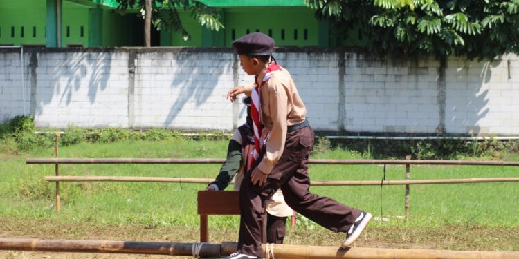 Sukses Gelar Perjumsab & Pelantikan Rakit, MTs Minhajut Tholabah Tunjukkan Semangat Pembinaan Generasi Muda