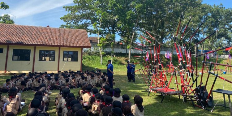 210 Siswa Baru SMK YPLP Perwira 2 Purbalingga Ikuti Penerimaan Tamu Ambalan