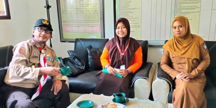 Tingkatkan Kualitas Pramuka Bone: Kwarran Patimpeng kunjungi Pangkalan Gudep se-Desa Paccing