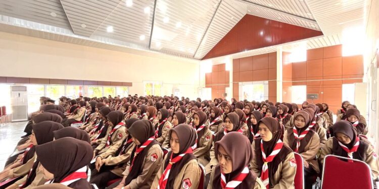 Kursus Pembina Pramuka Mahir Tingkat Dasar Golongan Penggalang PGSD Bone FIP UNM Di Buka Secara Resmi
