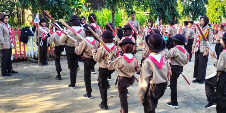 Siap Menginspirasi dan Meriahkan Hari Pramuka ke-64, SDN 260 Masago Gelar Latihan Intensif