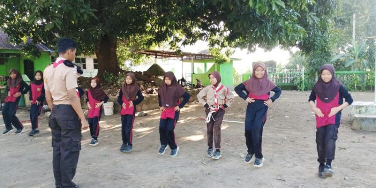 Sangga Kerja DKR Patimpeng: Asah Kemampuan dan Kreativitas Penggalang MI Ar-Rahmah Galung Lampe