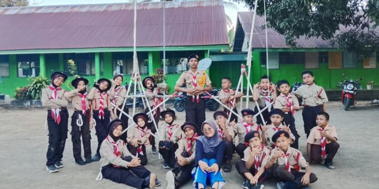 Sangga Kerja DKR Patimpeng: Asah Kemampuan dan Kreativitas Penggalang MI Ar-Rahmah Galung Lampe
