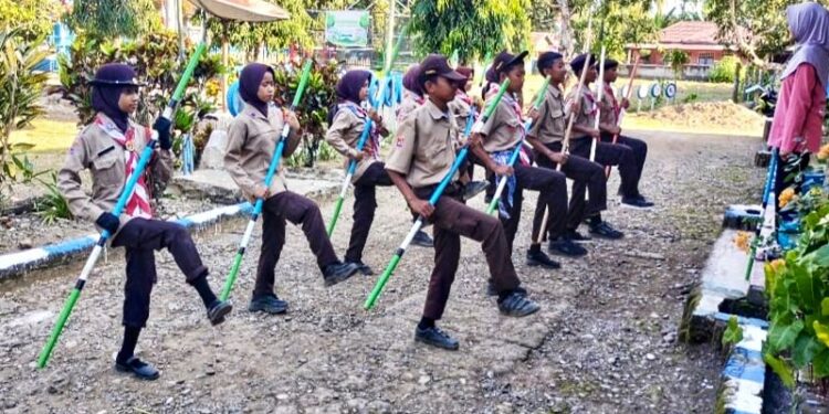 Langkah Disiplin, Hati Patriotik: Baris Berbaris Pramuka Penggalang “Bima Sakti Scouts”