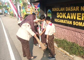 Bidang Abdimas Kwartir Ranting Somagede Lakukan Penggalangan Dana Bumbung Kemanusiaan