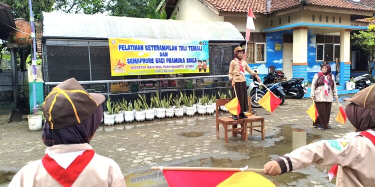 Calon Pramuka Garuda SDN 4 Purwanegera Unjuk Keterampilan Pramuka