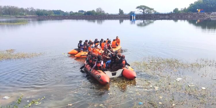 Grobogan Rawan Banjir, Peserta Jamcab Xi Dibekali Teknik Perahu Karet