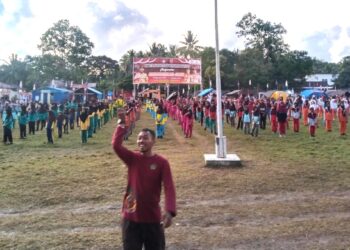 Peserta Perkemahan Kwartir Ranting Gerakan Pramuka Barebbo Semangat Ikuti Senam dan Bakti Sosial