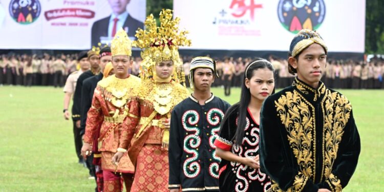 Buka Adat Nusantara Tandai Dimulainya Upacara Hari Pramuka Ke-64