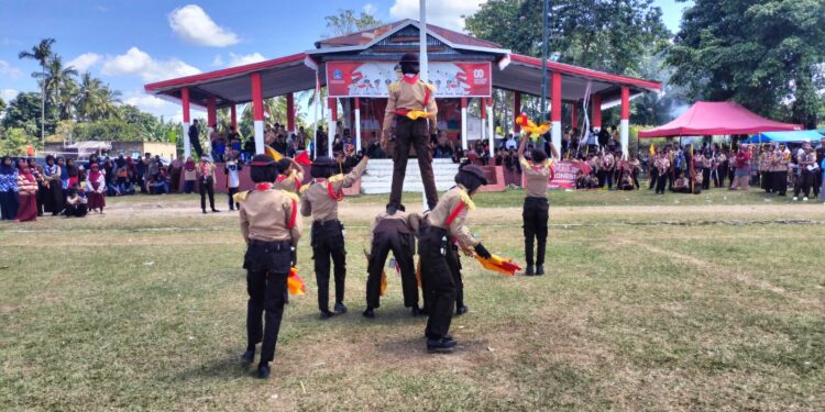 Parade Semaphore Pramuka Patimpeng: Lebih dari Sekedar Isyarat, Membangun Kekompakan dan Kreativitas