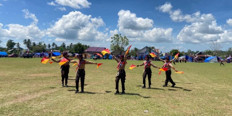 Parade Semaphore Pramuka Patimpeng: Lebih dari Sekedar Isyarat, Membangun Kekompakan dan Kreativitas