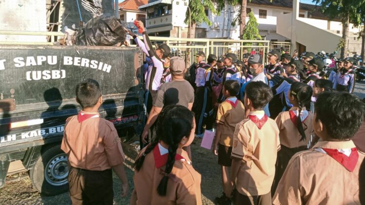 Bersih Sampah Plastik, Pramuka Buleleng Sasar Lapangan Bhuwana Patra