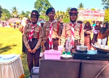 Gugus Depan MTs Al Hidayah Bakke Ikuti Lomba membuat Kue Tradisional di GALAKSI 2025