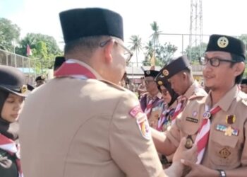 Ketua Mabisaka Tarunabumi Patimpeng Raih Penghargaan Lencana Darma Bakti, Bukti Dedikasi Tinggi dalam Kepramukaan