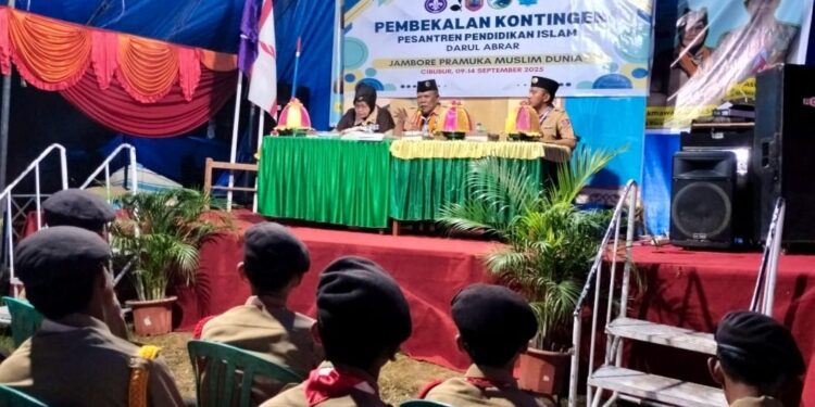 Pembekalan dan Pelepasan Kontingen Kwarran Kahu ikuti Jambore Pramuka Muslim Dunia 2025