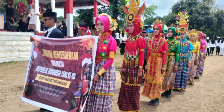 Bhinneka Tunggal Ika dan Semangat Pahlawan: Gelora Patriotisme Karnaval Pramuka Patimpeng