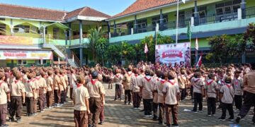 250 Anggota Perindukan MI Ma’arif NU 1 Dawuhan Wetan Antusias Ikut Kegiatan PERSARI