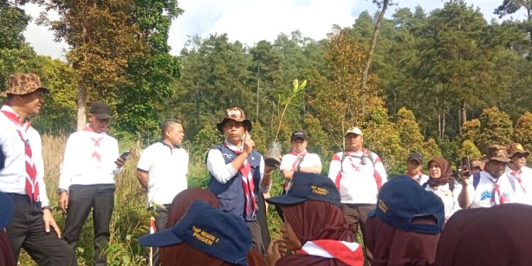 Gerakan Satu Pramuka Satu Pohon: Hijaukan Bumi, Lestarikan Alam