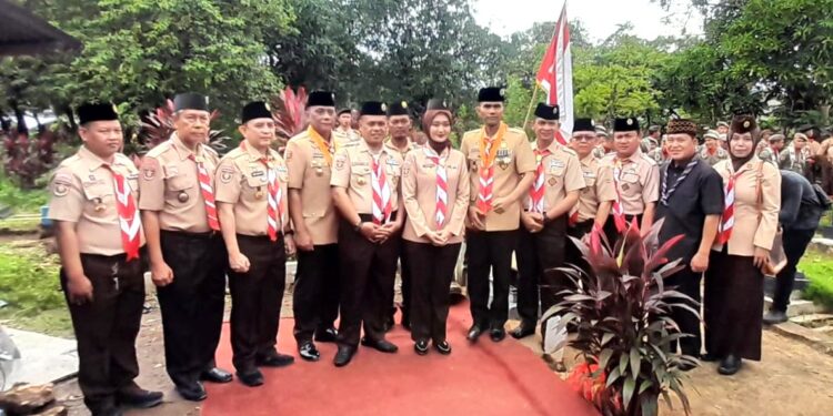 Wagub Jihan Hadiri Ziarah dan Penganugerahan Tokoh Gerakan Pramuka kepada Kak Mursyid Arsyad