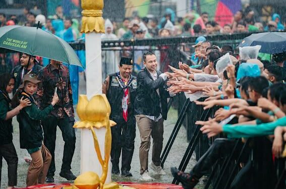 Raffi Ahmad Kagum: Ribuan Peserta WMSJ Tetap Semangat Meski Diguyur Hujan Deras
