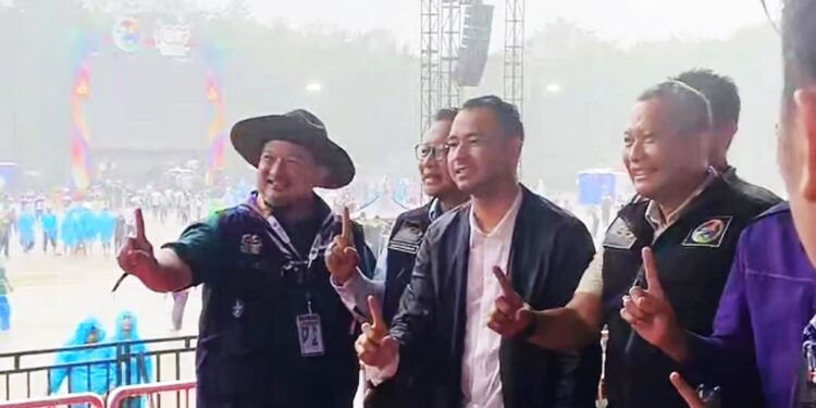 Raffi Ahmad Kagum: Ribuan Peserta WMSJ Tetap Semangat Meski Diguyur Hujan Deras