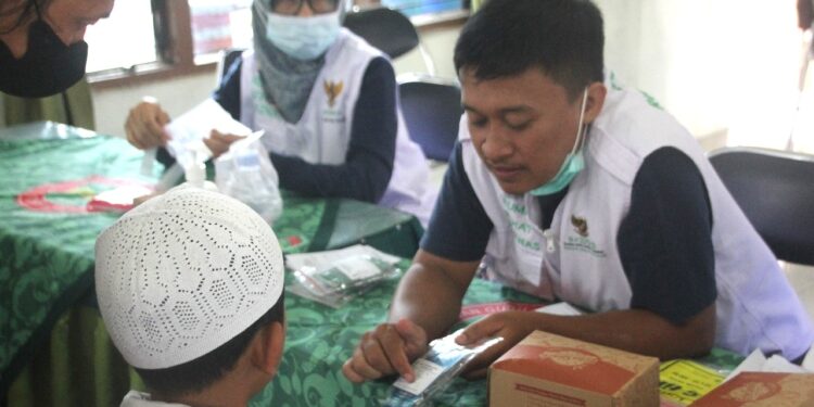 Kwarcab Karanganyar dan Baznas Gelar Khitanan Massal dalam Rangka Hari Pramuka ke-64