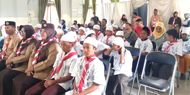 Kwarcab Karanganyar dan Baznas Gelar Khitanan Massal dalam Rangka Hari Pramuka ke-64