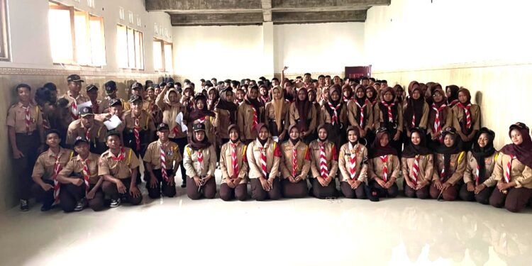 Sosialisasi Saka Bhayangkara di SMK Iptek Weru Sukoharjo