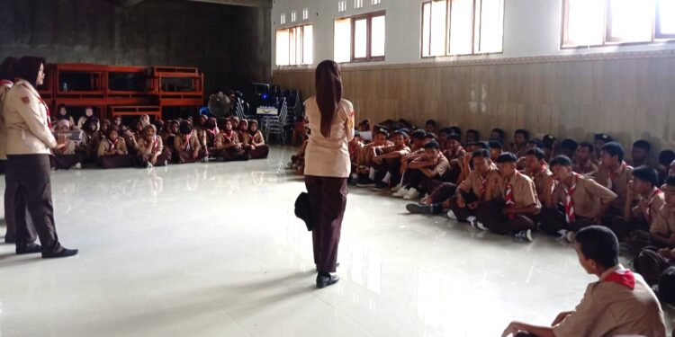 Sosialisasi Saka Bhayangkara di SMK Iptek Weru Sukoharjo