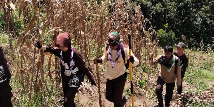 37 Anggota Pramuka Penegak SMAN 19 Bone dan MA Ar-Rahmah Tuntaskan Penempuhan TKK Tapak Merah