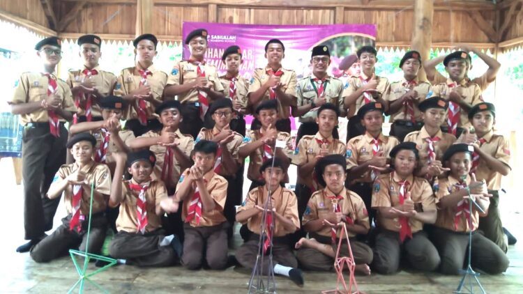 Leadership in Action: Dari Asrama ke Alam Bebas Menempa Jiwa Pemimpin Melalui Latihan Kepemimpinan dan Summer Camp