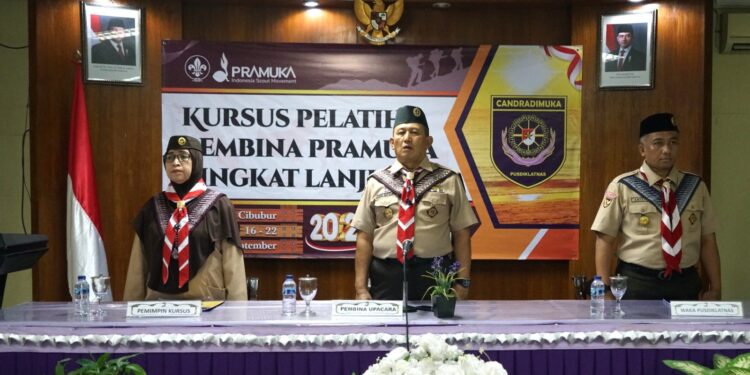 Kepala Pusdiklatnas Tutup Kursus Pelatih Lanjutan, Tekankan Peran Pelatih Sebagai Jantung Gerakan Pramuka