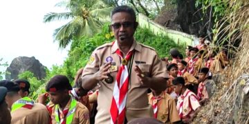 Peserta Jambore Cabang 2025 Tour Wisata Menapak Legenda Tuan Tapa, Sambil Membersihkan Situs Sejarah dan Makam