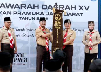 Disaksikan Ketua Kwarnas, Kak Agus Ridho Terima Penghargaan Kwarcab tergiat 1 Jawa Barat Saat Musda XV