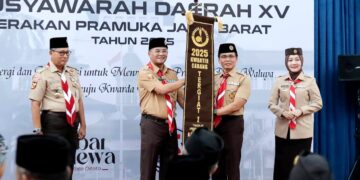Disaksikan Ketua Kwarnas, Kak Agus Ridho Terima Penghargaan Kwarcab tergiat 1 Jawa Barat Saat Musda XV