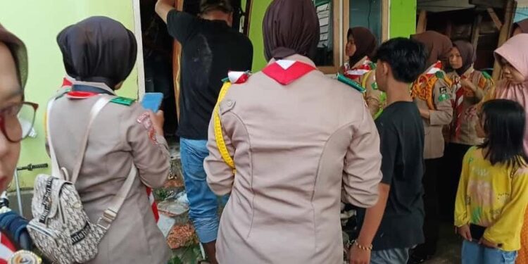 Api Padam, Semangat Menyala: Aksi Sigap Saka Tarunabumi Patimpeng, Ringankan Beban Korban Kebakaran