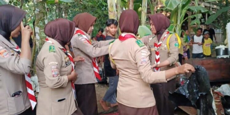 Api Padam, Semangat Menyala: Aksi Sigap Saka Tarunabumi Patimpeng, Ringankan Beban Korban Kebakaran