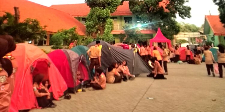 JOTA JOTI: Wahana Pramuka Mengasah Keterampilan Komunikasi dan Teknologi