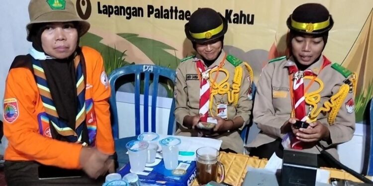 “Gass poll” Pramuka Bone di JOTA-JOTI Kahu, Antusiasme dan Semangat Membara Peserta Jalin Kontak ke Berbagai Daerah