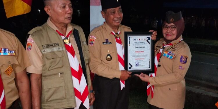 Kwarran Kahu Beri Penghargaan, Apresiasi Tinggi untuk Partisipasi Kwartir Ranting dalam JOTA-JOTI 2025