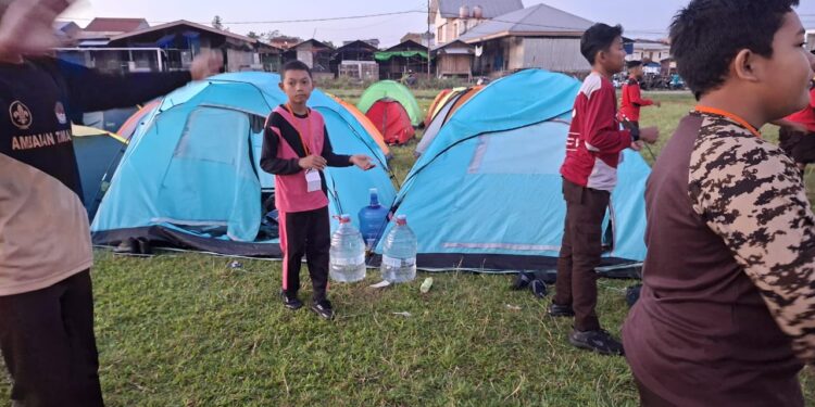 Melintasi Batas Desa dan Kecamatan: Semangat Penggalang SD Inpres 3/77 Masago, Raih Ilmu Komunikasi Global dan Internet Sehat di JOTA-JOTI 2025