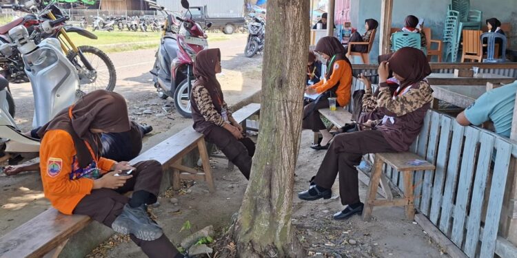 Melintasi Batas Desa dan Kecamatan: Semangat Penggalang SD Inpres 3/77 Masago, Raih Ilmu Komunikasi Global dan Internet Sehat di JOTA-JOTI 2025