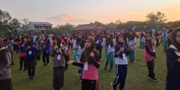 Melintasi Batas Desa dan Kecamatan: Semangat Penggalang SD Inpres 3/77 Masago, Raih Ilmu Komunikasi Global dan Internet Sehat di JOTA-JOTI 2025
