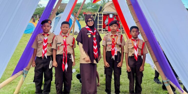 Melintasi Batas Desa dan Kecamatan: Semangat Penggalang SD Inpres 3/77 Masago, Raih Ilmu Komunikasi Global dan Internet Sehat di JOTA-JOTI 2025