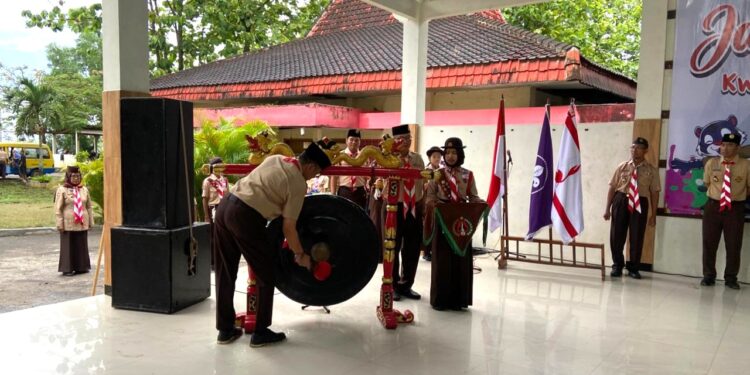 Ketua Kwarcab Karanganyar Membuka Jambore Cabang