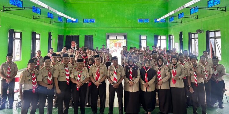 Ketua Kwarcab Karanganyar Membuka Jambore Cabang