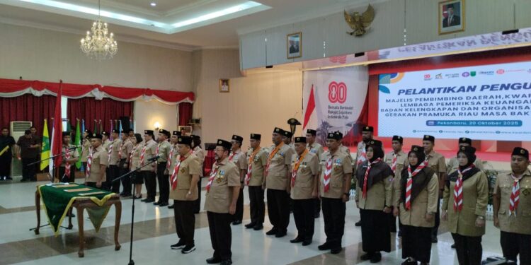 Kwarnas Kukuhkan Mabida, LPK, dan Pengurus Kwarda Riau Masa Bakti 2025–2030